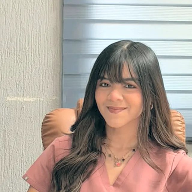 Alondra Che Salazar, odontología integral, en Smile Republic Los Héroes