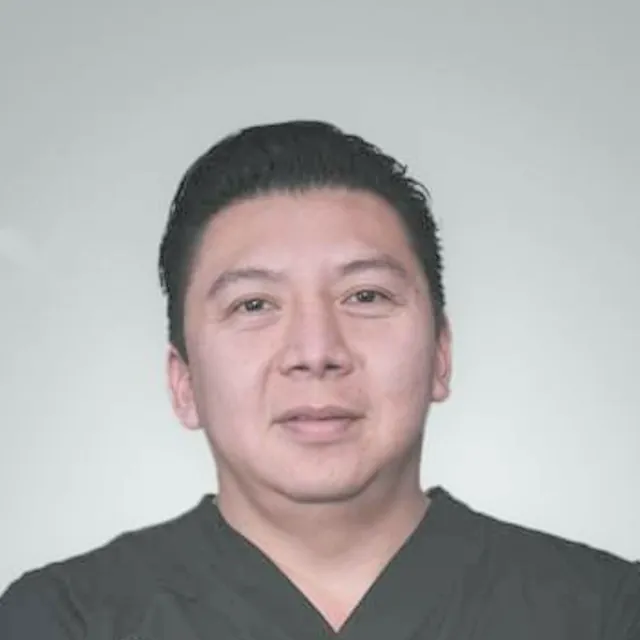 David Martín, odontología general, en Smile Republic Los Héroes