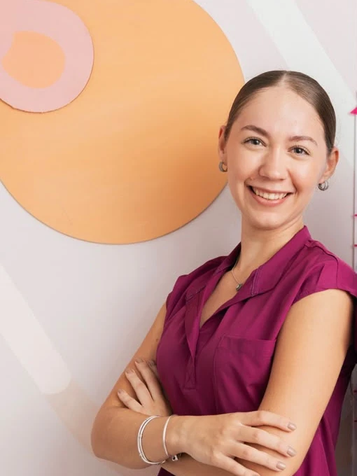 Georgina Montserrat Gallegos de León, odontología general, Smile Republic Las Américas